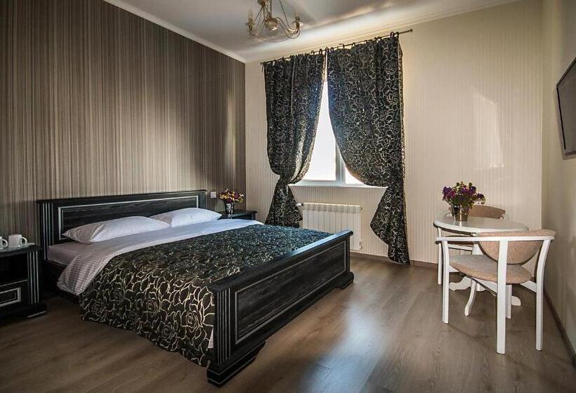 ジュニアスイート, Mini Hotel Ryleev