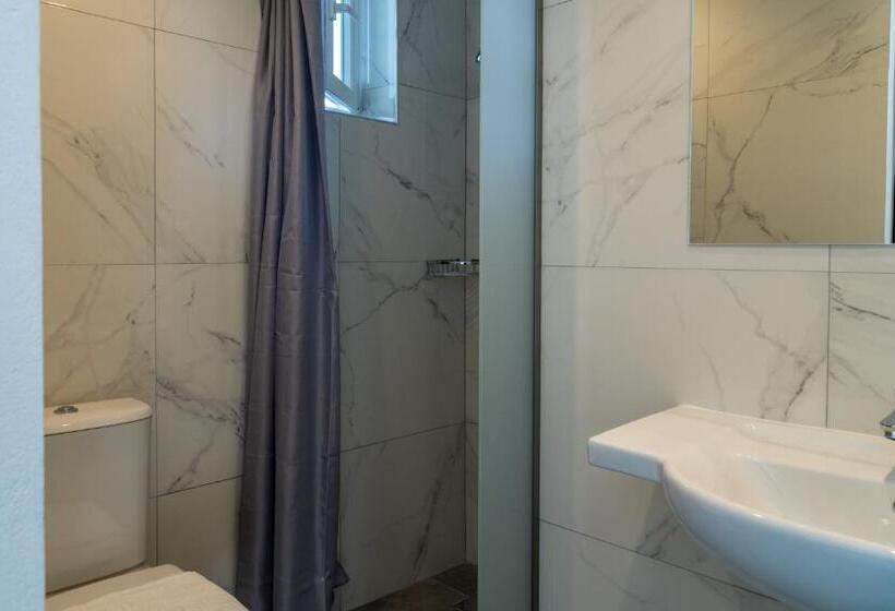 إستوديو قياسى, Miros Hotel Apartments