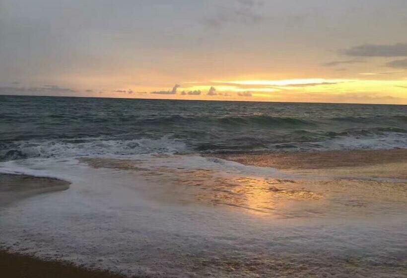 Апартаменты 2 Спальни, Baan Mai Khao Apartment