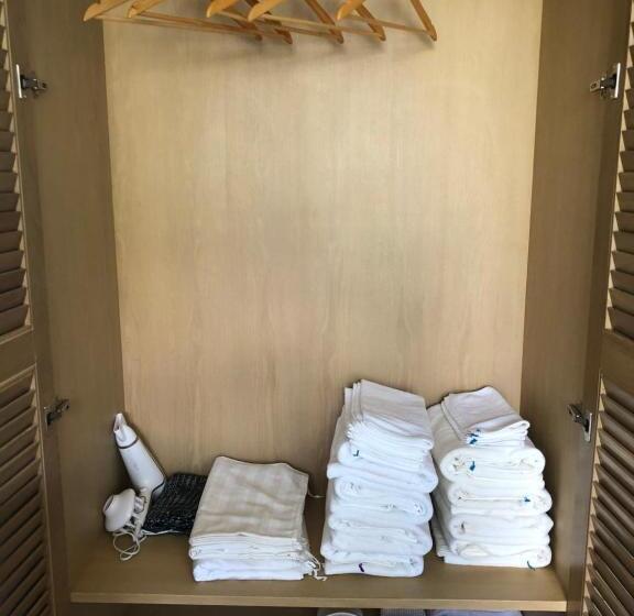 Апартаменты 2 Спальни, Baan Mai Khao Apartment