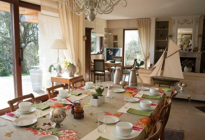 غرفة قياسية مطلّة علي البحر, Villa Flore Chambres D Hotes