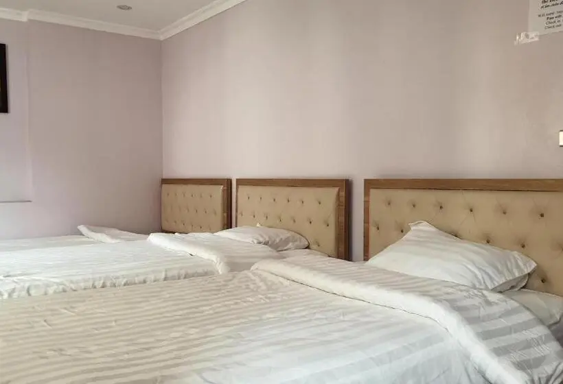 اتاق استاندارد سه تخته با چشم‌انداز, Fancy Sapa Hostel 2