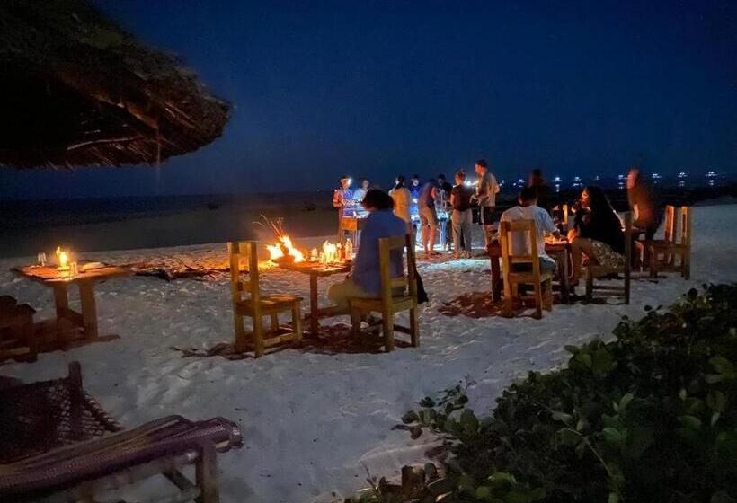 اتاق لوکس با چشم‌انداز دریا, Maisara Mafia Beach Lodge