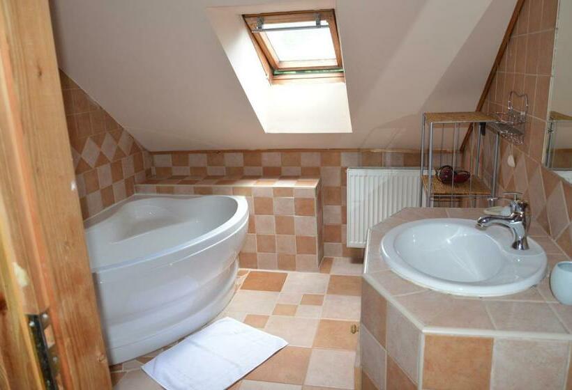 스위트, Penzion Krcma