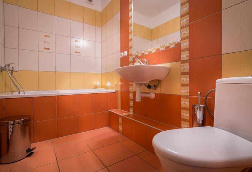 اتاق استاندارد سه نفره, Penzion Palusak