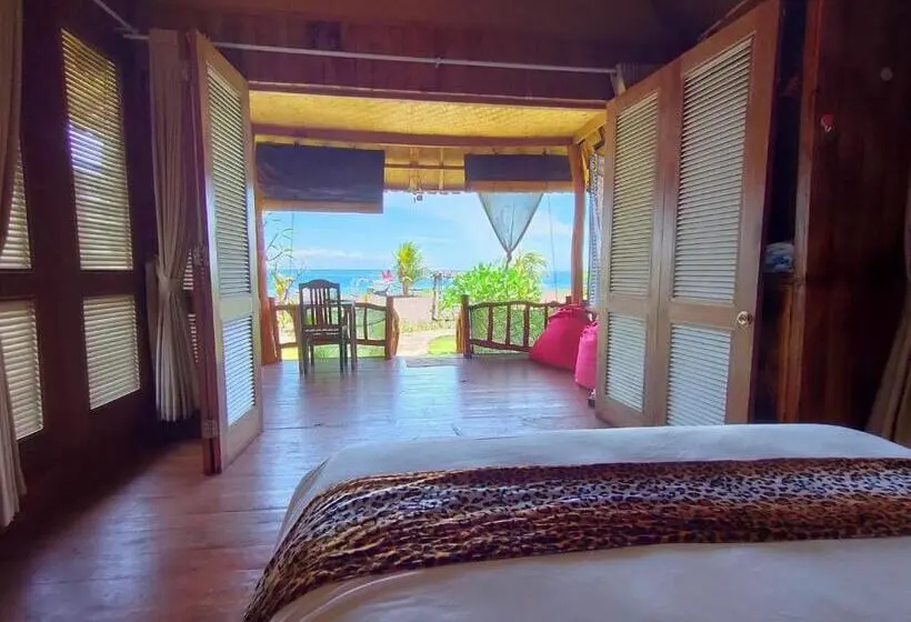 اتاق استاندارد با بالکن و چشم‌انداز دریا, Yogi Beach Cabin