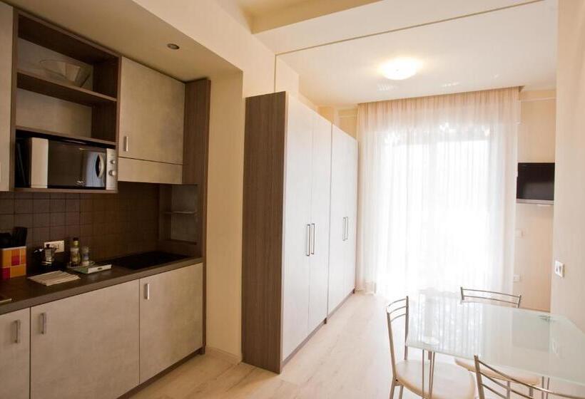 استودیوی استاندارد, Residence Elisabetta