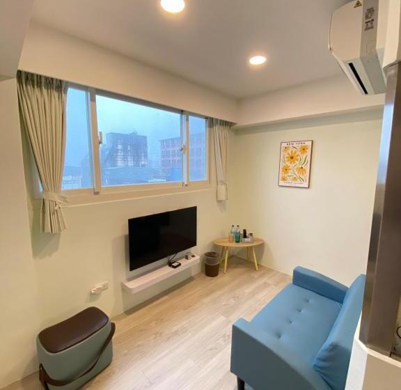 اتاق لوکس, 小窩旅店 羅東夜巿店