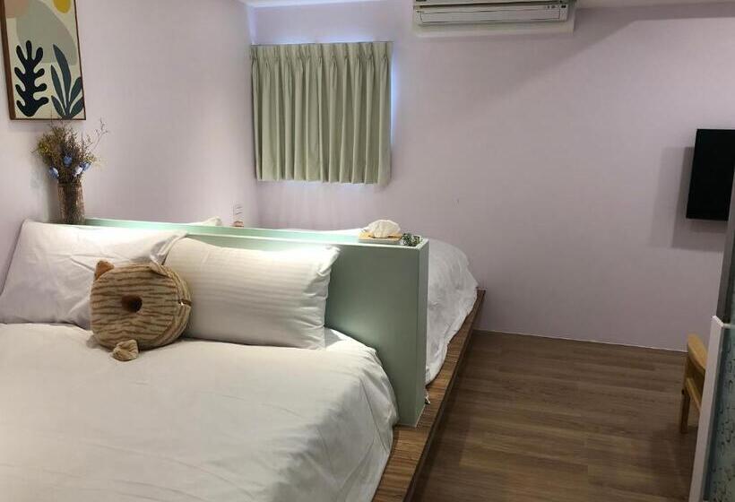 Economy Quadruple Room, 小窩旅店 羅東夜巿店