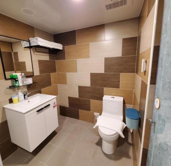 اتاق استاندارد چهار تخته, 小窩旅店 羅東夜巿店