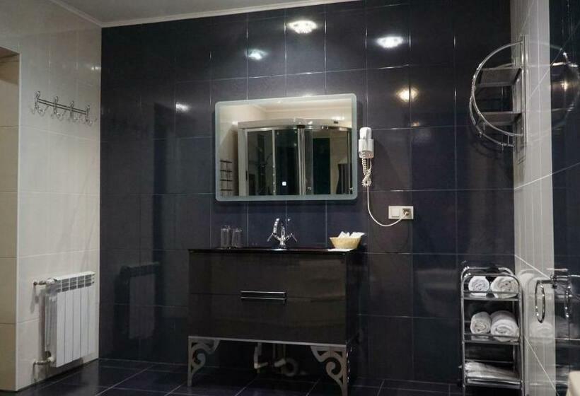 سوییت لوکس, спа готель потоки хауз