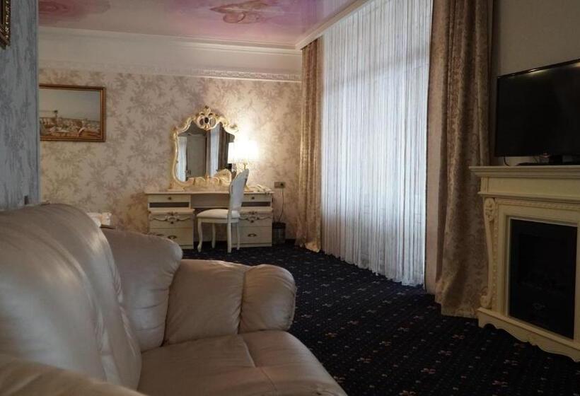 سوئیت با وان آب گرم, спа готель потоки хауз