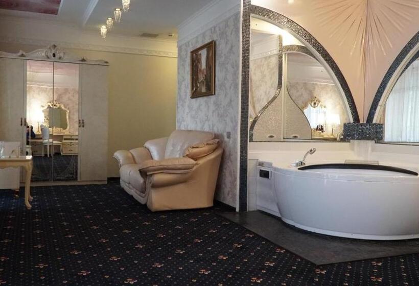 سوئیت با وان آب گرم, спа готель потоки хауз