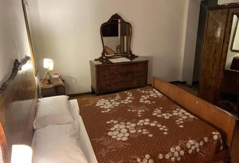 エコノミールーム, Antico Borgo Di Albe