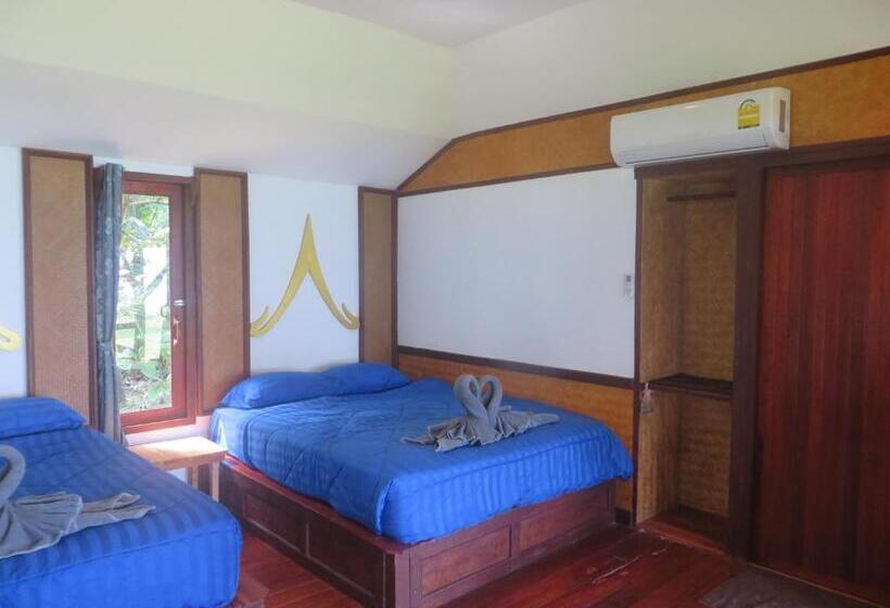 غرفة عائلية مطلّة علي البحر, Le Dugong Libong Resort