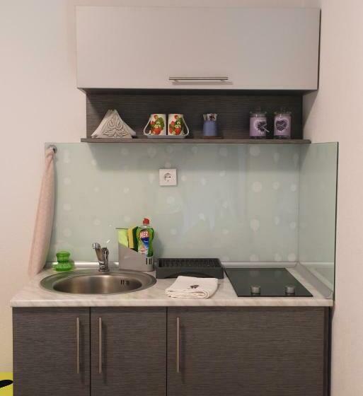 استودیوی استاندارد, Cirić Apartmani