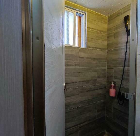 چادر با خدمات رفاهی استاندارد, 棚棚屋室內帳篷民宿inn