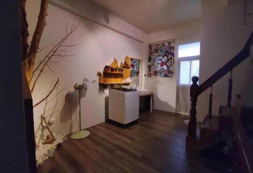 کلبه ییلاقی, 棚棚屋室內帳篷民宿inn