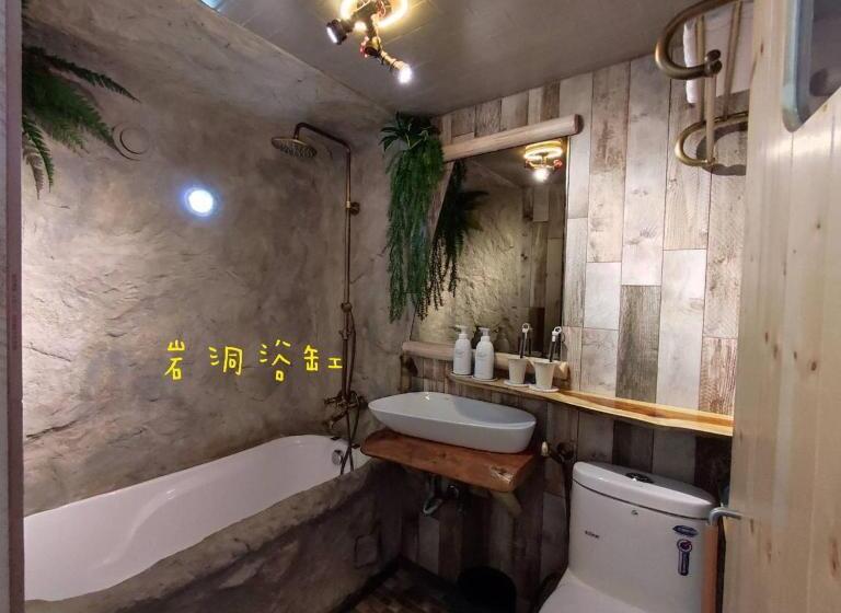 Suite with Terrace, 棚棚屋室內帳篷民宿inn