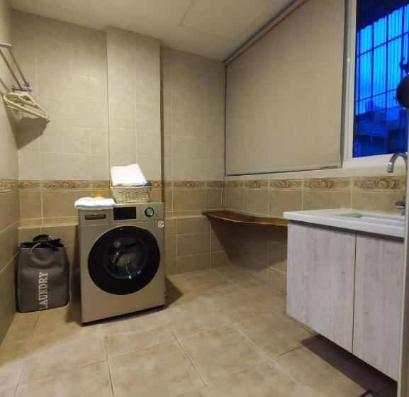 اتاق استاندارد چهار تخته, 棚棚屋室內帳篷民宿inn