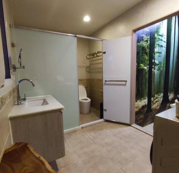 اتاق استاندارد چهار تخته, 棚棚屋室內帳篷民宿inn