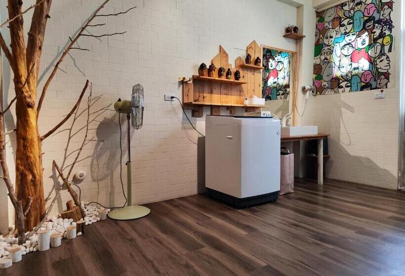 کلبه ییلاقی, 棚棚屋室內帳篷民宿inn