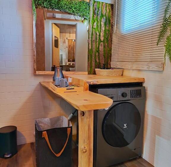 Suite with Terrace, 棚棚屋室內帳篷民宿inn