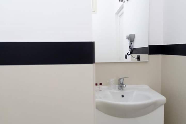 带阳台的三人标准间, Arenaria B&b