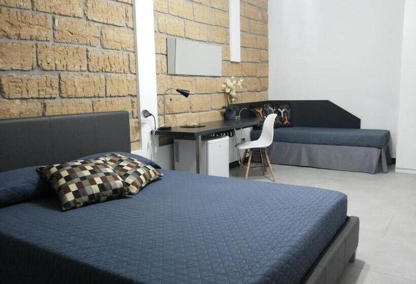 带阳台的三人标准间, Arenaria B&b