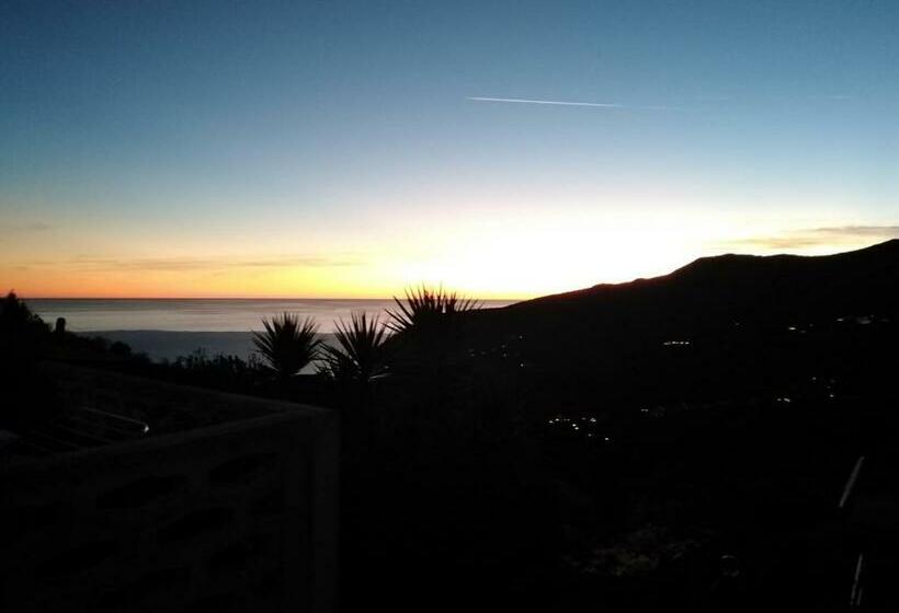 غرفة قياسية مطلّة علي البحر, B&b Cà Di Bollo