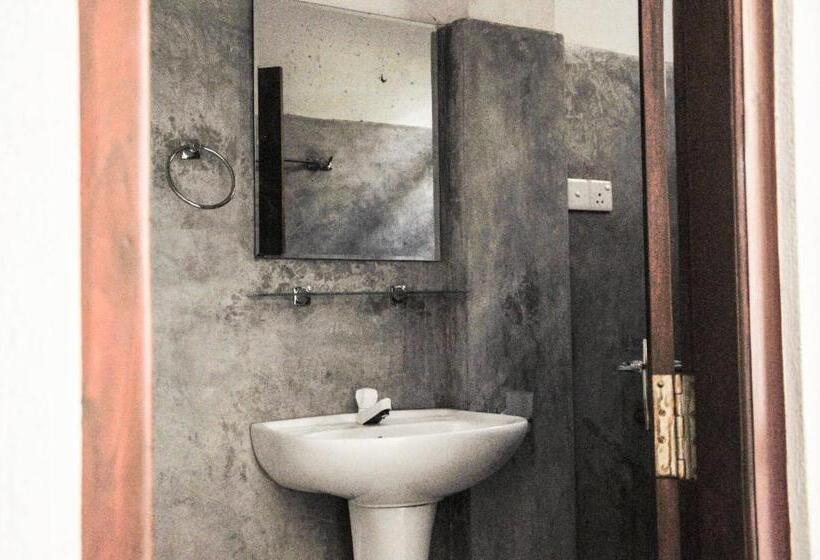 Habitación Estándar con Balcón, Gem Light Guest House