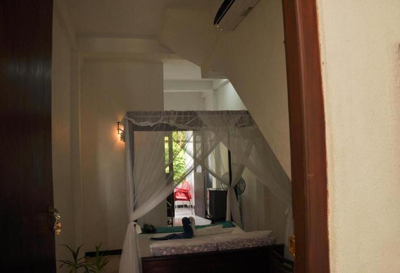 Habitación Estándar con Balcón, Gem Light Guest House