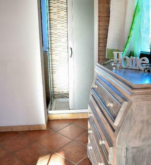 اتاق استاندارد, Mi Casa Es Tu Casa 79