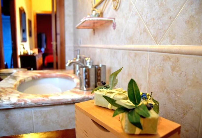 ویلای 3 خوابه, Mi Casa Es Tu Casa 79