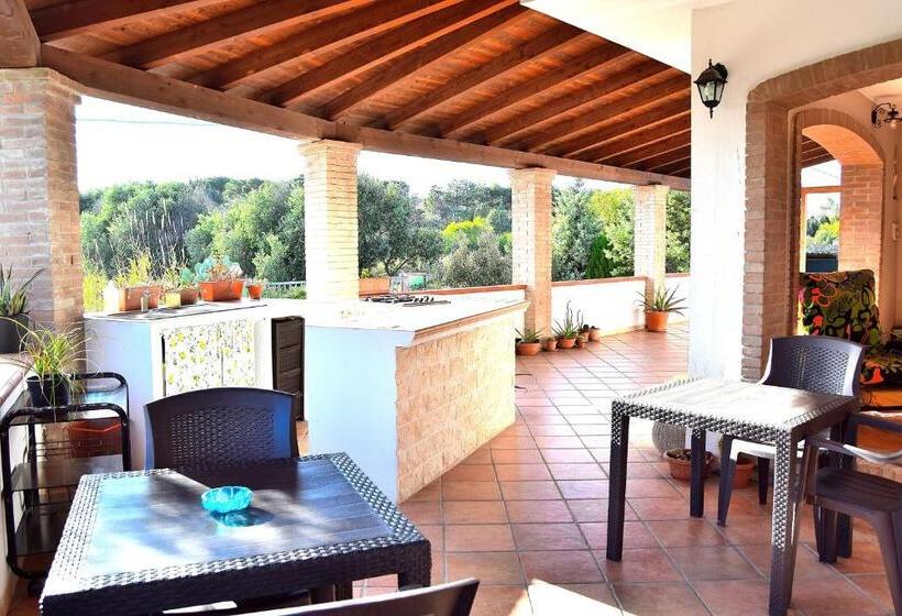 ویلای 3 خوابه, Mi Casa Es Tu Casa 79