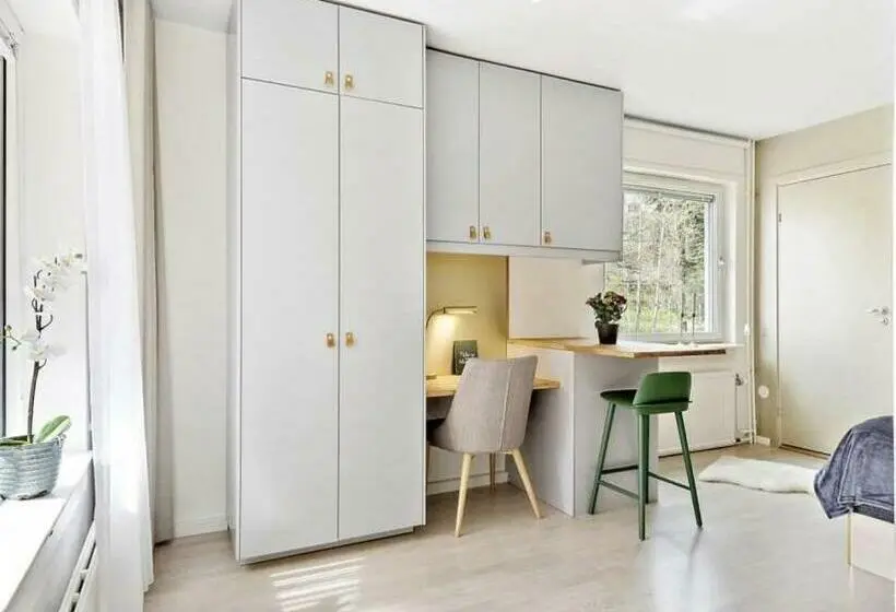 اتاق لوکس با بالکن, Avanti Apartment