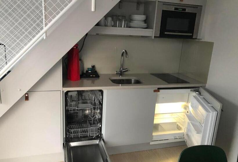ドゥプレックスルーム, Avanti Apartment