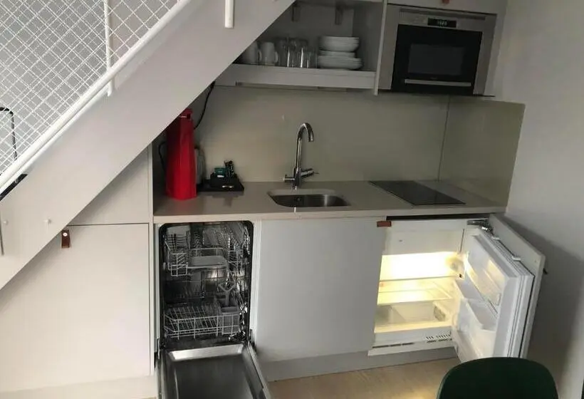 اتاق دوبلکس, Avanti Apartment