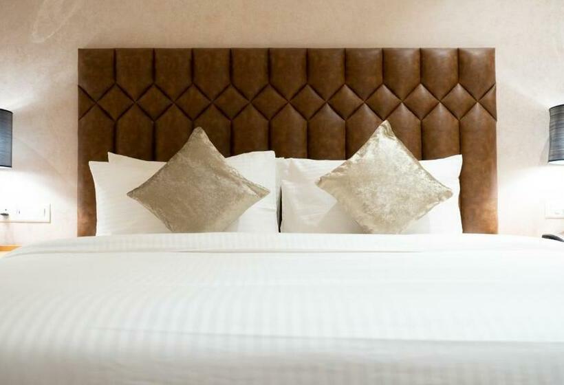 デラックスルーム, Clarks Inn Suites Kangra