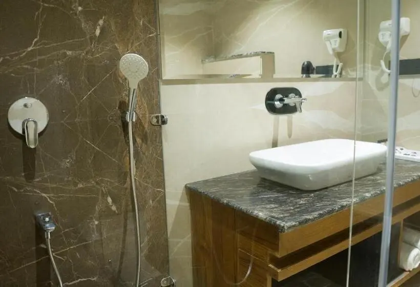 景色の見えるデラックスルーム, Clarks Inn Suites Kangra