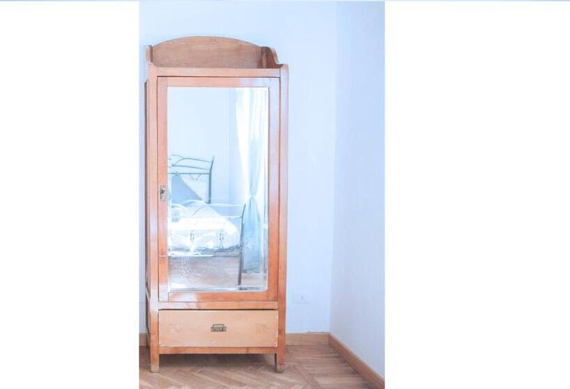 اتاق استاندارد یک نفره, Villa Giove Rooms