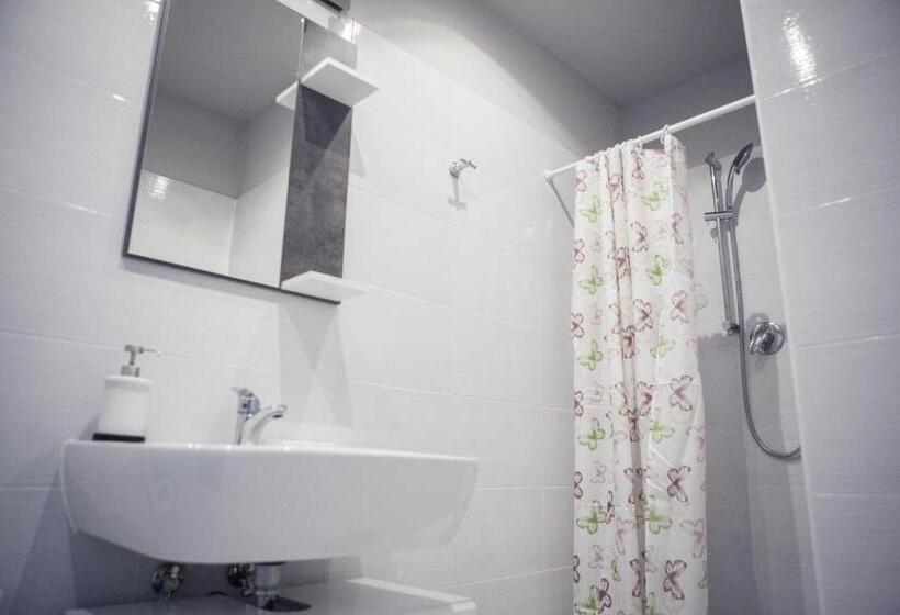 اتاق استاندارد یک نفره, Villa Giove Rooms