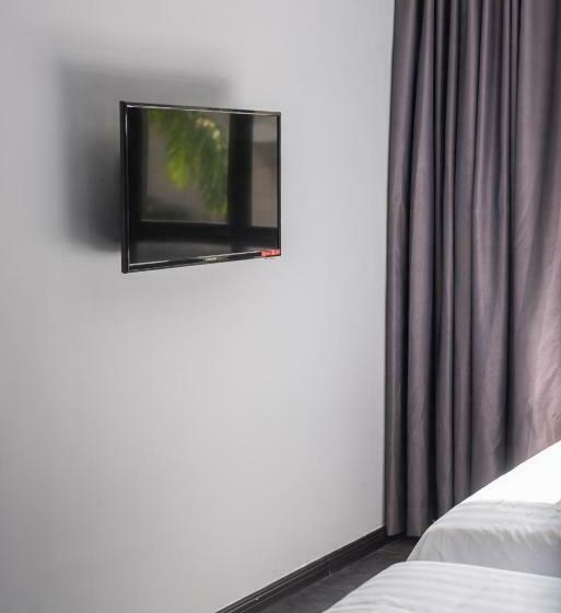 غرفة ديلوكس ثلاثية, Chariton Hotel Bagan