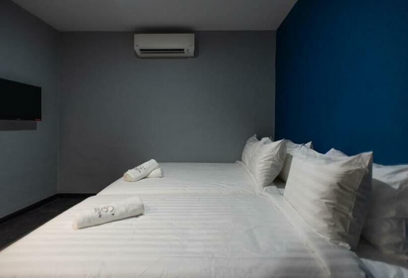 غرفة ديلوكس ثلاثية, Chariton Hotel Bagan