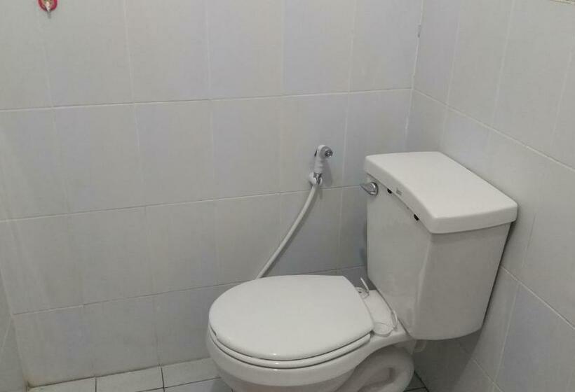 Quarto Deluxe, Natcha Place Tu Rangsit