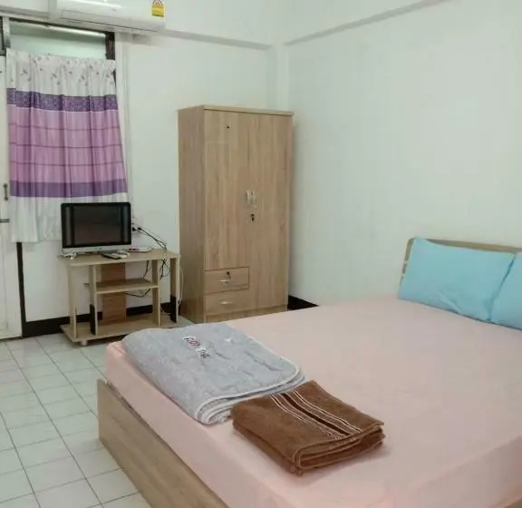 デラックスルーム, Natcha Place Tu Rangsit