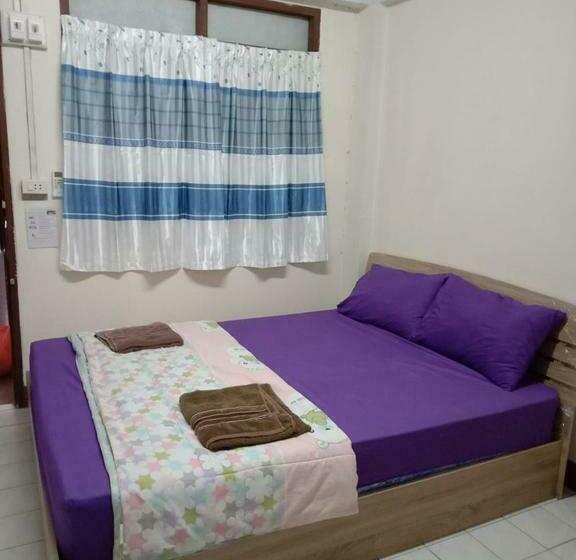 Quarto Deluxe, Natcha Place Tu Rangsit