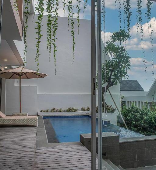ویلای 2 خوابه, Melase 9 Villa, Senggigi