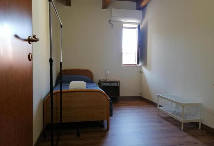 シングルデラックスルーム, B&b Lamezia Nicogia