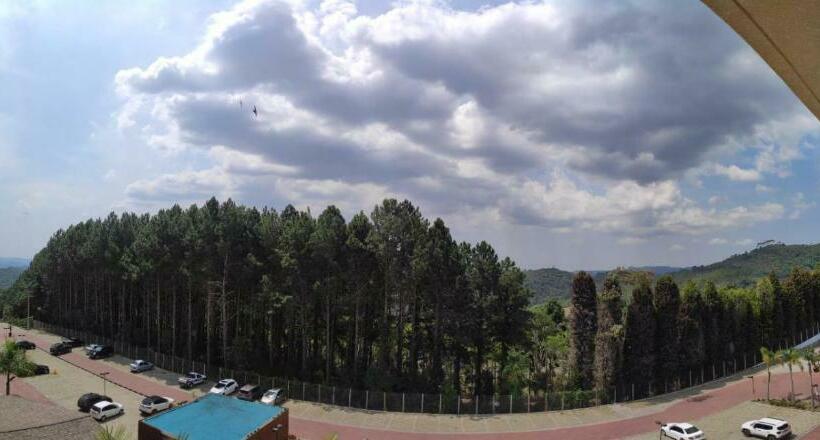 سوییت لوکس, Suíte Condomínio Vista Azul   Pedra Azul